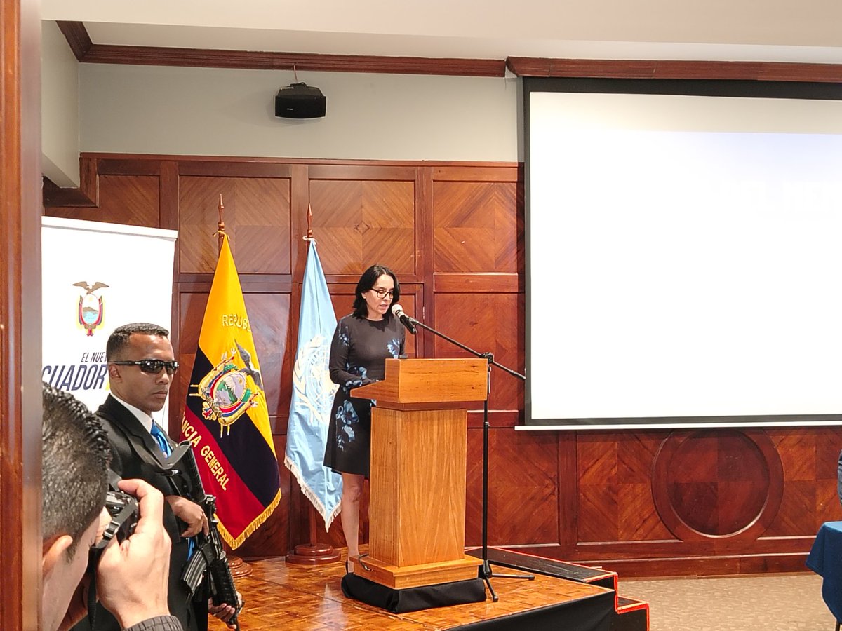 📍#Quito | El #CNIPN participó en la firma del memorando entre el Ministerio del Interior y ONU Mujeres, fortaleciendo acciones conjuntas para erradicar la violencia de género con enfoque intercultural, plurinacional y de derechos. ✊🏽👩🏽‍🦱🌿 

#ElNuevoEcuadorNoSeDetiene