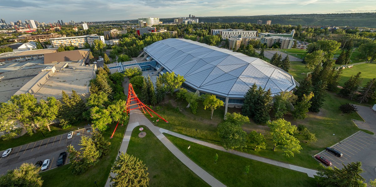 World Cups. World records. World-class everything. Our 2024/2025 season was 🔥 (and icy). See how Calgary made a global impact—on and off the ice. 🧊🏃‍♂️⛸
📖 Read the Annual Review ➡️ oval.ucalgary.ca/about/38-years…