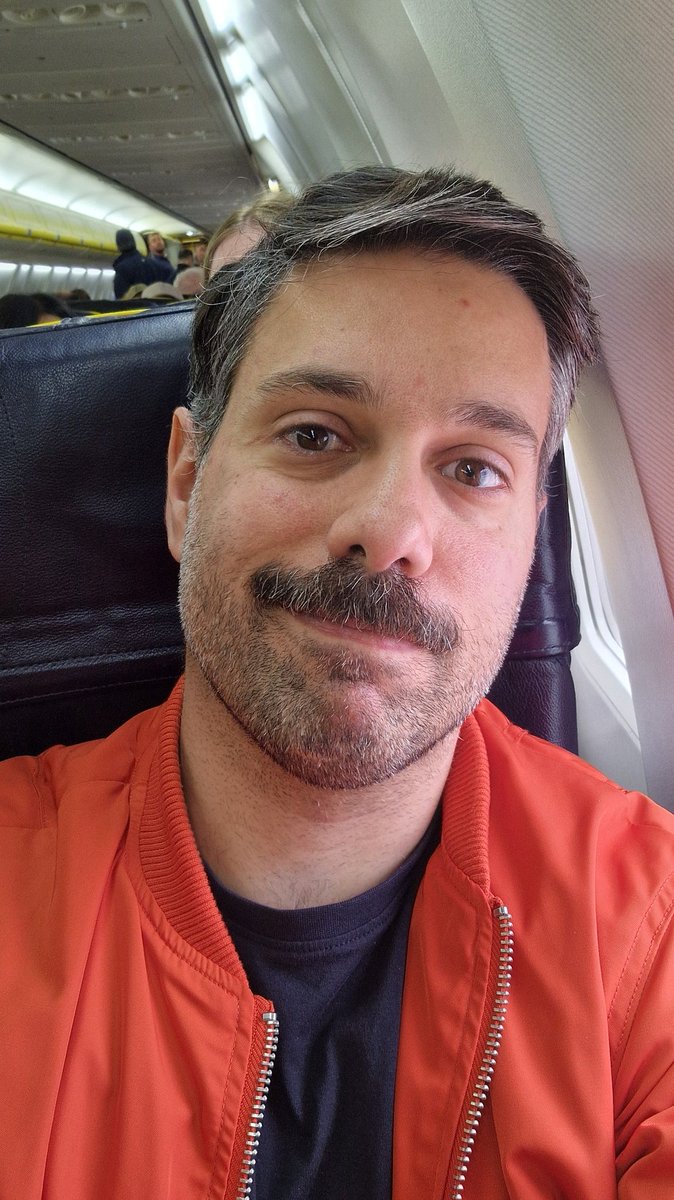 aGreekDad's tweet photo. I love travelling but hate airplanes https://t.co/JOrxAAS8vv