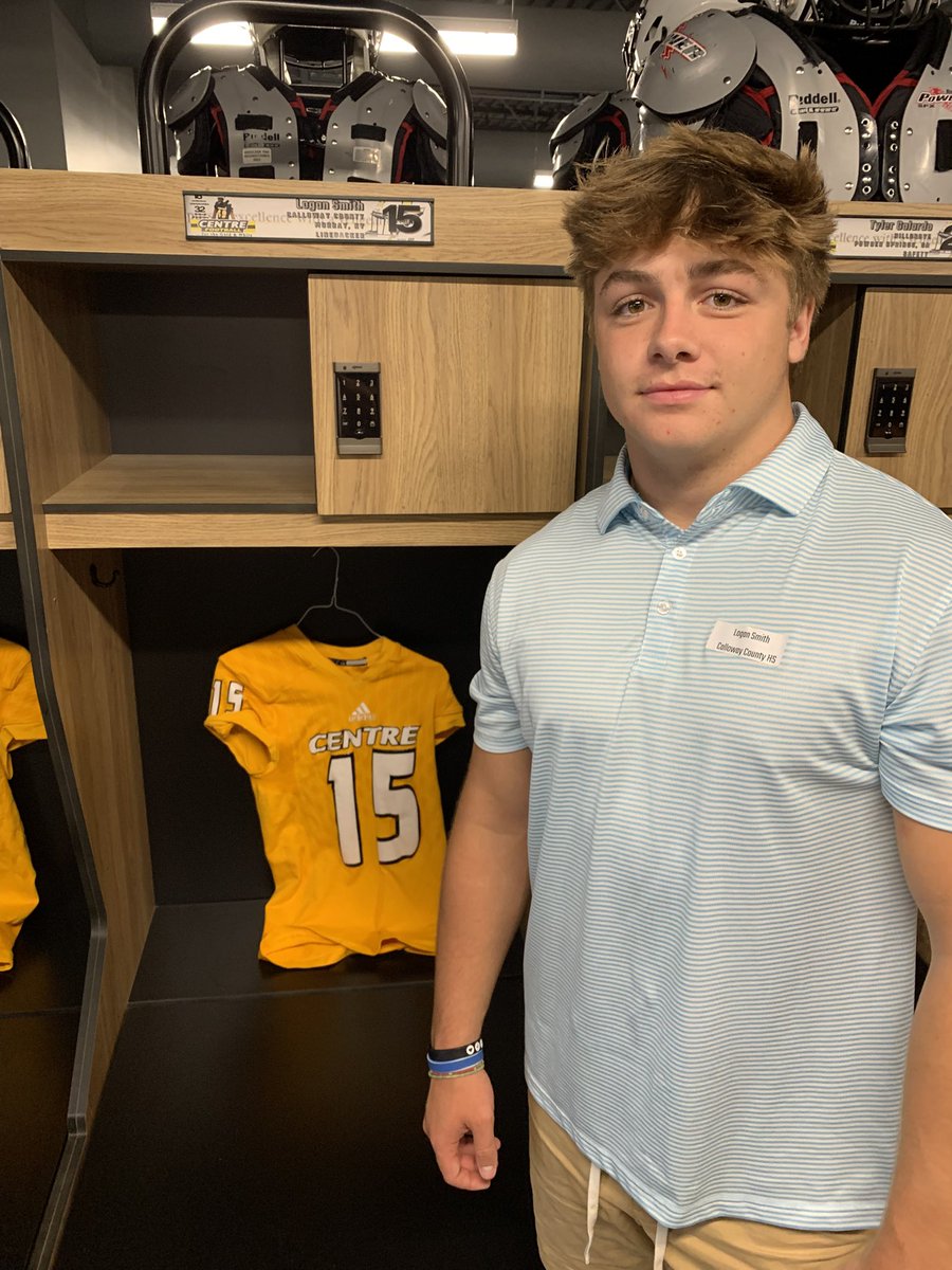 LSmith2026's tweet image. Thank you to @CentreFootball for having me yesterday! I appreciate the opportunity to learn about the school and program. Lots of tradition! #C6H0 @CoachSimmons_CC @CoachAndyFrye @lachendro1