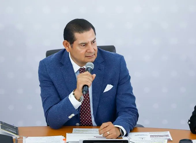 InteractivoPue_'s tweet image. Coordinado con #IMSS-#Bienestar, Gobierno de Puebla busca #duplicar matrícula de #estudiantes de #medicina 🤝

interactivopuebla.mx/coordinado-con…