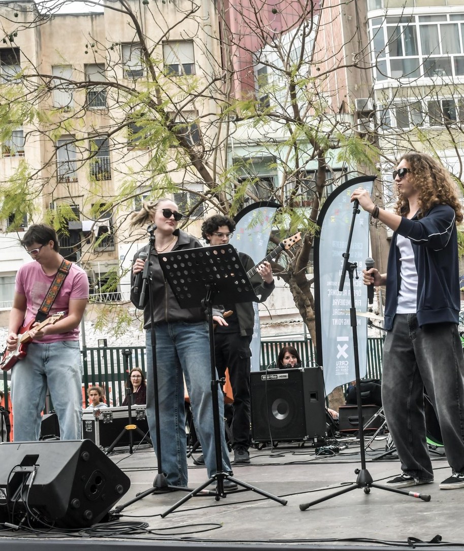 🏖️ Este domingo os invitamos al #Beachmarket de Trip Trap Events para disfrutar de la música en directo de los alumnos del bachillerato musical de Granés Batxillerat y las Escuelas de Música Jam Session 🎶

🗓️ 22 junio - 17 h
📍 Pl. Palmeras, Castelldefels
🎟️ Entrada libre