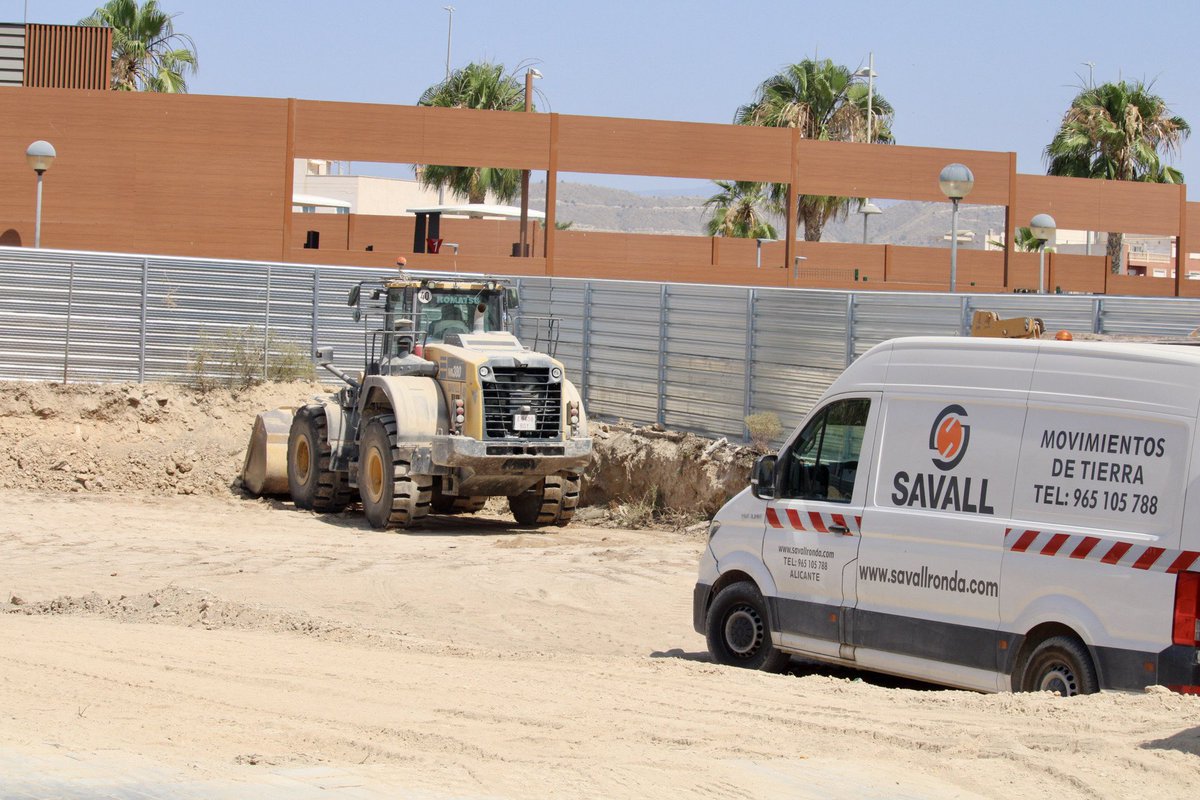 ElCampelloAyto (@elcampelloayto) on Twitter photo 🏢🔑Arranca la construcción en #ElCampello de 50 viviendas de promoción pública para alquileres asequibles, y pronto comenzarán a levantarse 60 más #PlanViveCV
<a href="/generalitat/">Generalitat</a> <a href="/carlos_mazon_/">Carlos Mazón</a> <a href="/JuanjoBerenguer/">Juanjo Berenguer</a> <a href="/SusanaCamarero/">Susana Camarero</a> Lee AQUÍ elcampello.es/index.php?s=no… 🏢🔑Arranca la construcción en #ElCampello de 50 viviendas de promoción pública para alquileres asequibles, y pronto comenzarán a levantarse 60 más #PlanViveCV
<a href="/generalitat/">Generalitat</a> <a href="/carlos_mazon_/">Carlos Mazón</a> <a href="/JuanjoBerenguer/">Juanjo Berenguer</a> <a href="/SusanaCamarero/">Susana Camarero</a> Lee AQUÍ elcampello.es/index.php?s=no…
