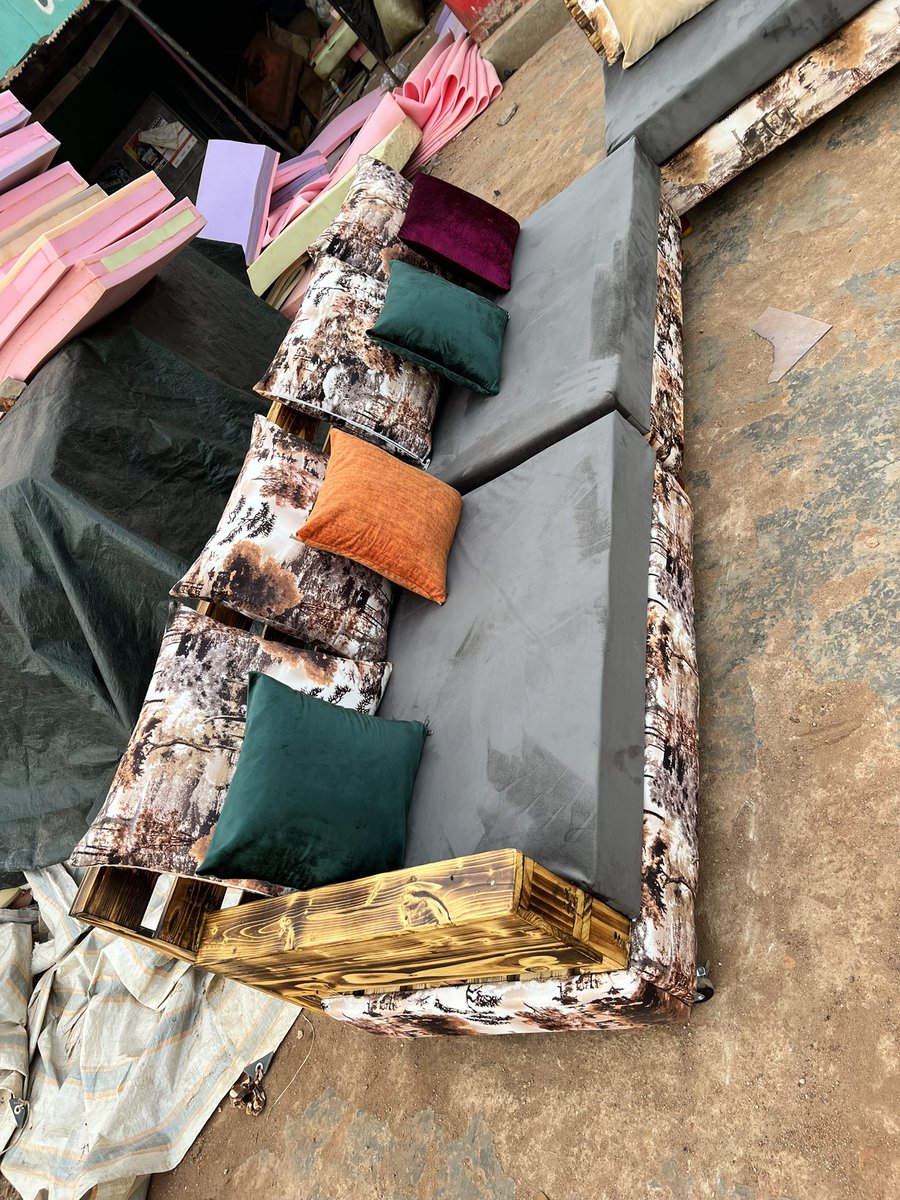 How is this L pallet set
0784911179
DOTCOM INTERIORS 
“design with us”
  0784911179