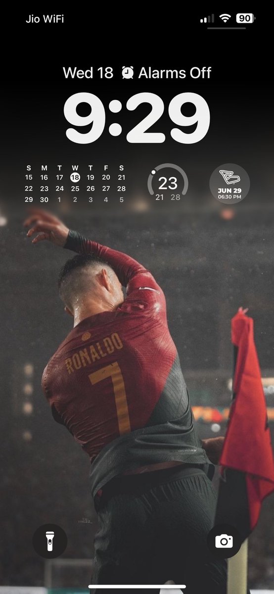 farvees_sf's tweet photo. @TeamCRonaldo Here’s two…

#CR7 https://t.co/TRtPjj4cIy