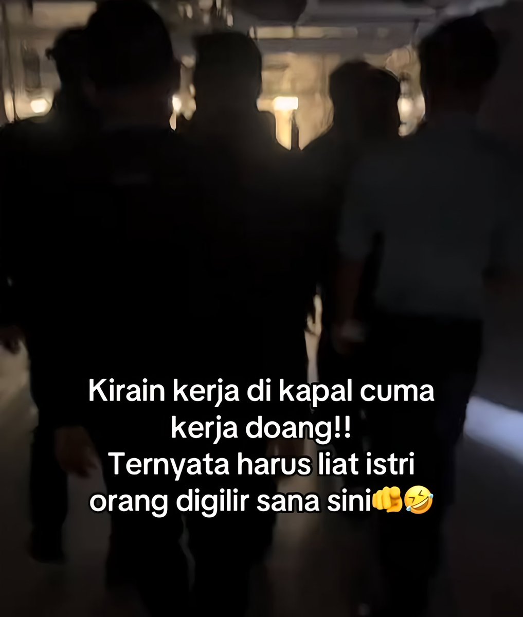 ladifsaint's tweet image. Intinya Laut itu tempat yang bebas‼️

Jadi kalo liat istri orang di gilir sana sini saat lagi di kapal itu adalah hal yang lumrah🫣