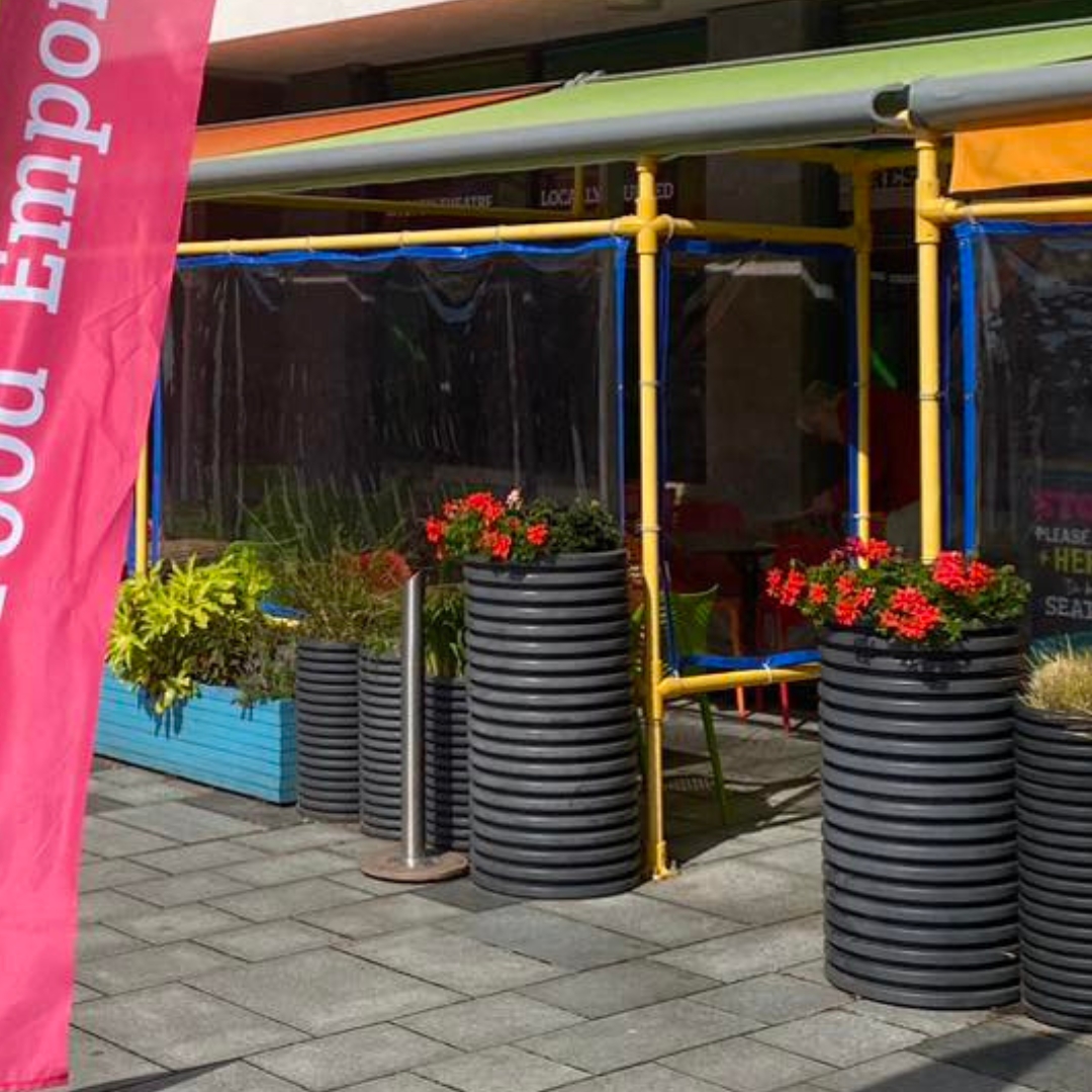 Spot our tenant…

Do you recognise this colourful dining spot that sits alongside Sutton Harbour? 👀

#SuttonHarbour #EyeSpy #Plymouth