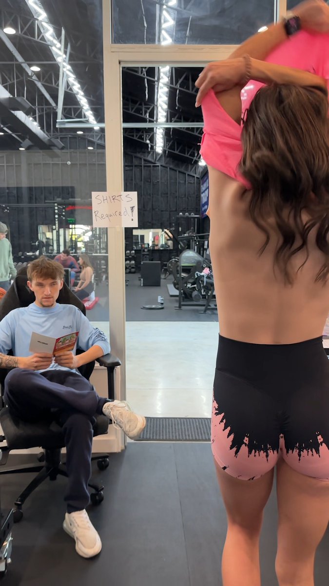 Real gym goers don't wear shirts...