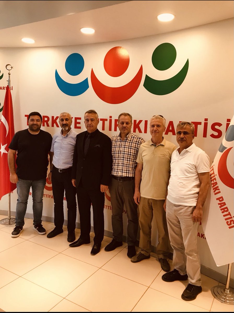 Bugün Türkiye İttifakı Partisi Genel Başkan Yardımcılığı görevim için gerek şahsıma gerekse vatanımız ve milletimiz için hayırlı olsun dileklerini iletmeye gelen mesai arkadaşlarıma sonsuz tesekkür eder saygı ve sevgilerimi sunarım.