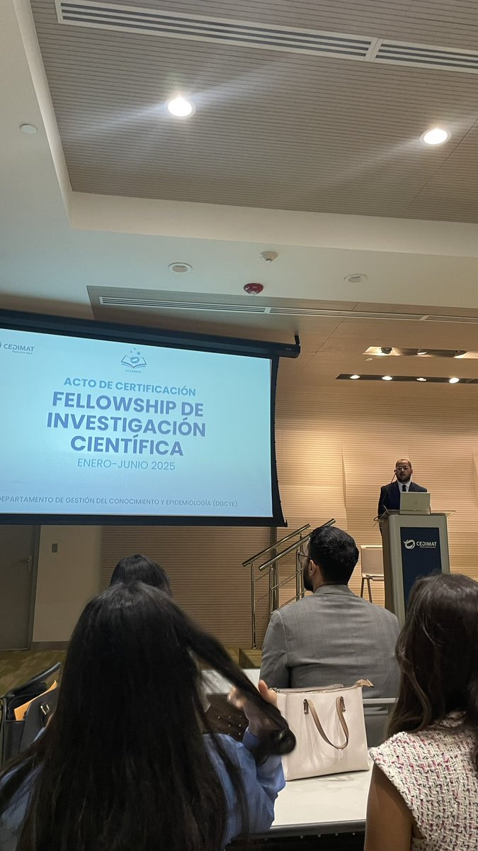 cedbruz's tweet photo. Honored to receive the Academic Excellence Award after completing the Scientific Research Fellowship at CEDIMAT. Grateful to @romanorp, the Neuro team, and our dedicated Fellows for an inspiring 6 months advancing care through research 🧠💙 https://t.co/KuQpXM6xaQ