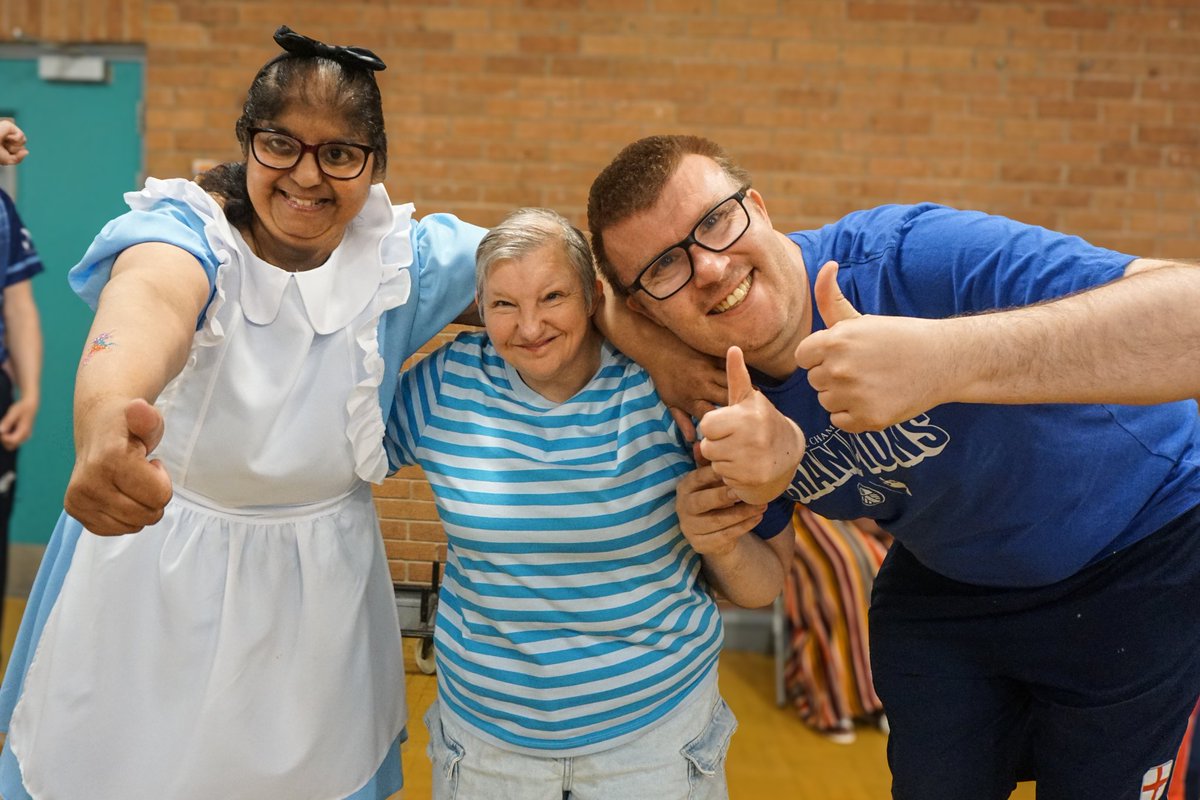 AspireCBS's tweet photo. 🎩🫖We took a tumble into the rabbit hole today with the weird and whimsical Mad Hatter's Tea Party!
Our Kirkstall team wowed us with Wonderland: with performances from @SkyFallers, Lois Tunnicliff, and tattoos by Peekaboo Face Painting!
#LeedsLDWeek #LearningDisabilityWeek2025 https://t.co/Hz7mAq40QG