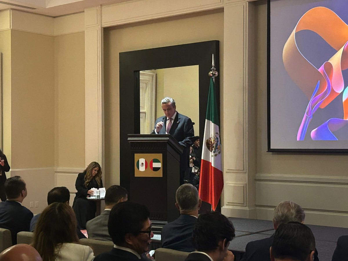 Coparmex Nacional (@coparmex) on Twitter photo 🇲🇽🇦🇪 A nombre de #Coparmex, <a href="/AngelGLascurain/">Angel Garcia-Lascurain V</a>, Vicepresidente de Desarrollo Económico, participó en la inauguración del Foro Económico Emiratos Árabes Unidos - México.
Este foro fue presidido por Thani bin Ahmed Al Zeyoudi, Ministro de Estado para el Comercio Exterior del 🇲🇽🇦🇪 A nombre de #Coparmex, <a href="/AngelGLascurain/">Angel Garcia-Lascurain V</a>, Vicepresidente de Desarrollo Económico, participó en la inauguración del Foro Económico Emiratos Árabes Unidos - México.
Este foro fue presidido por Thani bin Ahmed Al Zeyoudi, Ministro de Estado para el Comercio Exterior del