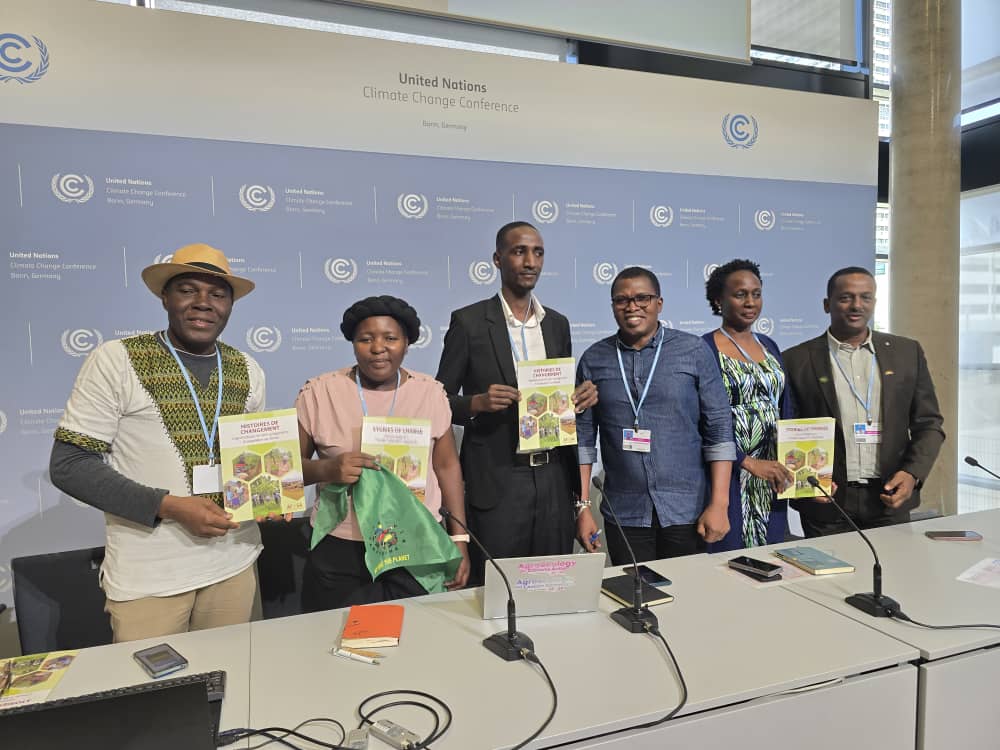 Earlier today at the UNFCCC Press Conference: A Just Transition of the Food Systems to #Agroecology is essential to address the climate crisis.

#Agroecology4ClimateAction
#FoodSovereignty