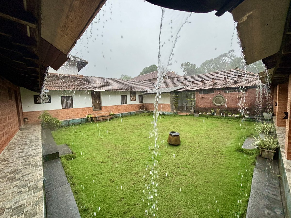 adithya_ramesh7's tweet photo. A thread on snippets from this weekend’s quick Monsoon Surge Drive to Ghats of Hassan, CKM, Shivamogga and adjoining Udupi foothills which recorded 150-300mm🌧️☔️🌂
@ChennaiRains @praddy06  @MasRainman @natarajan88 @BngWeather @TNGeography @ravikeerthi22 @navin_ankampali @sln_1962 https://t.co/ButcX1saIx