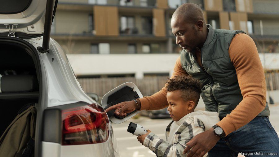 LetsVeloz's tweet image. Pacific Gas and Electric Company Pre-Owned EV Rebate Program is helping income-eligible customers save up to $4,000 when they switch to electric — no trade-in required.
Launched in early 2023, the program has already delivered $29M in rebates to more than 13,000 drivers, making…