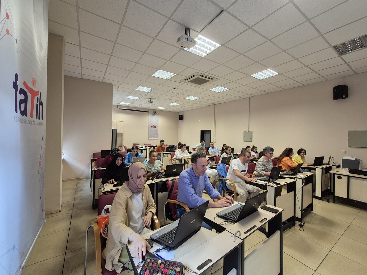 Trabzon İl MEM BT İl Koordinatörlüğü olarak Dijital Beceri Eğitimleri kapsamında gerçekleştirdiğimiz ve eğitmenliğini Fatih Projesi Eğitmeni Mehmet Ural'ın yaptığı 16-18 Haziran 2025 Eğitimde Yapay Zeka Kursunu tamamladık. 
<a href="/yedamlaci/">Yunus Emre DAMLACI</a> <a href="/mebyegitek/">Yenilik ve Eğitim Teknolojileri Genel Müdürlüğü</a> <a href="/hasan_uygun91/">hasan uygun</a> <a href="/Trabzon_MEM/">Trabzon İl Milli Eğitim Müdürlüğü</a>