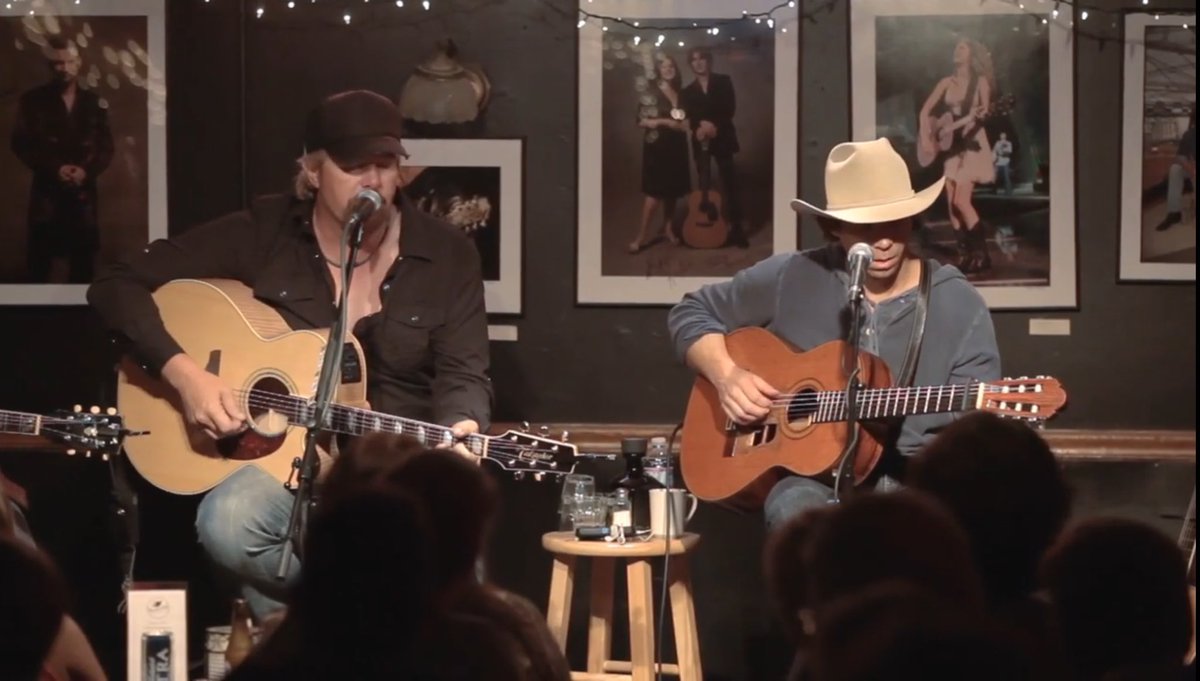 <a href="/BluebirdCafeTN/">The Bluebird Cafe</a> Why the fuck you lying? 🤡