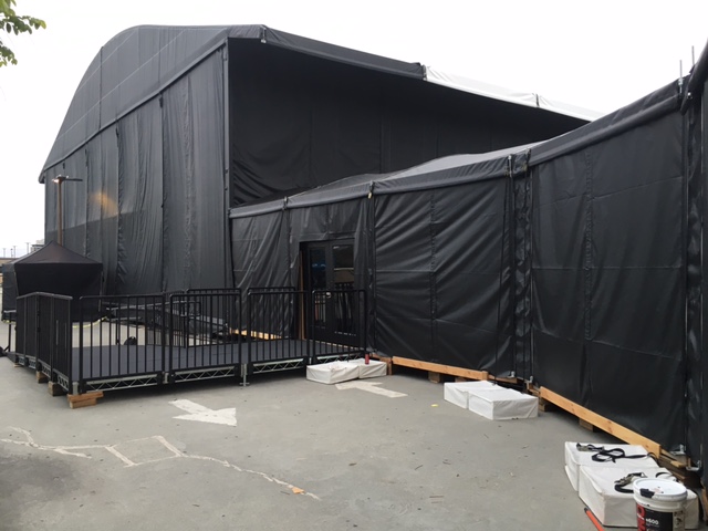 ADAPTIV_ss's tweet image. 🎬 Lights, camera, ADAPTIV! 🎬
From sound stages to temp studios, our clearspan structures are built for flexibility on set. Your production’s ready to roll—we’ve got you covered from first shot to final wrap. 🎥✨ #FilmFlex #SetTheScene