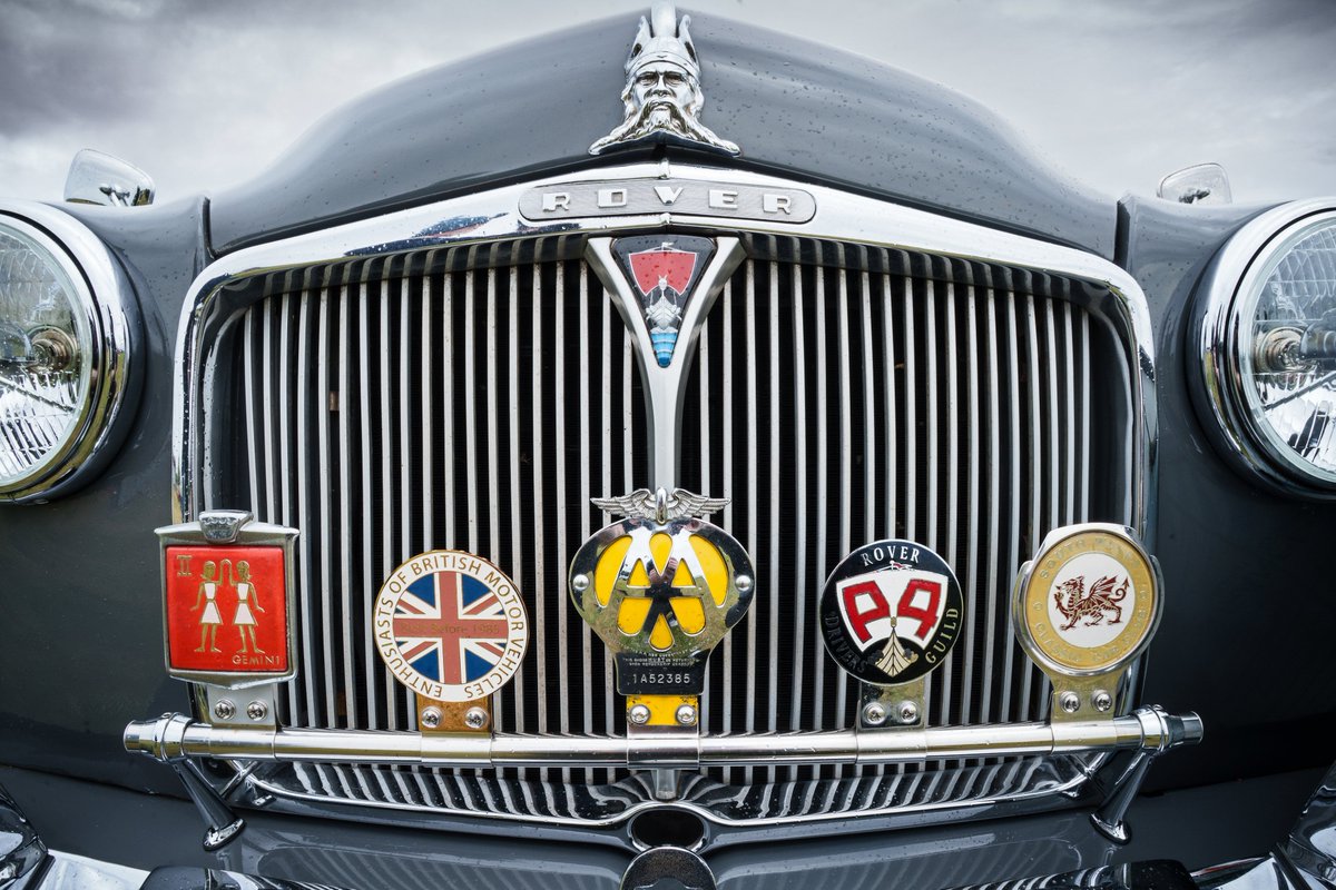 Nick_Baker777's tweet image. Random photo dump.
We decided at the last minute to go and take a look at a classic car show. Weather was appalling, we didnt turn up until half 2. By that point, almost everyone had left, so we got in for free.
No idea who tho couple in the photo are, other than they insisted…
