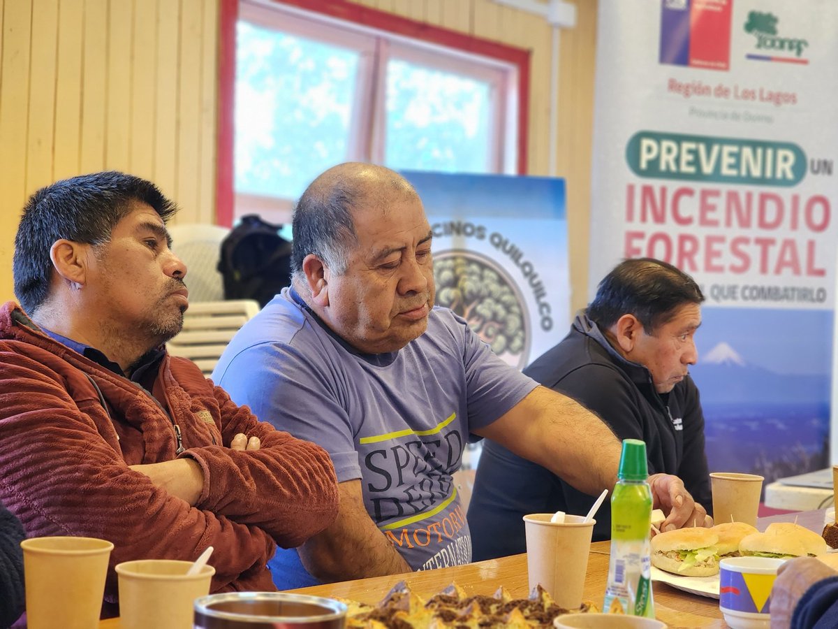 conaf_loslagos's tweet image. En terreno el equipo de prevención de incendios forestales de Conaf Osorno realizó capacitación de Comunidades Preparadas para la prevención de incendios a los sectores de Quilquilco y Lololhue en la comuna de San Pablo @conaf_minagri