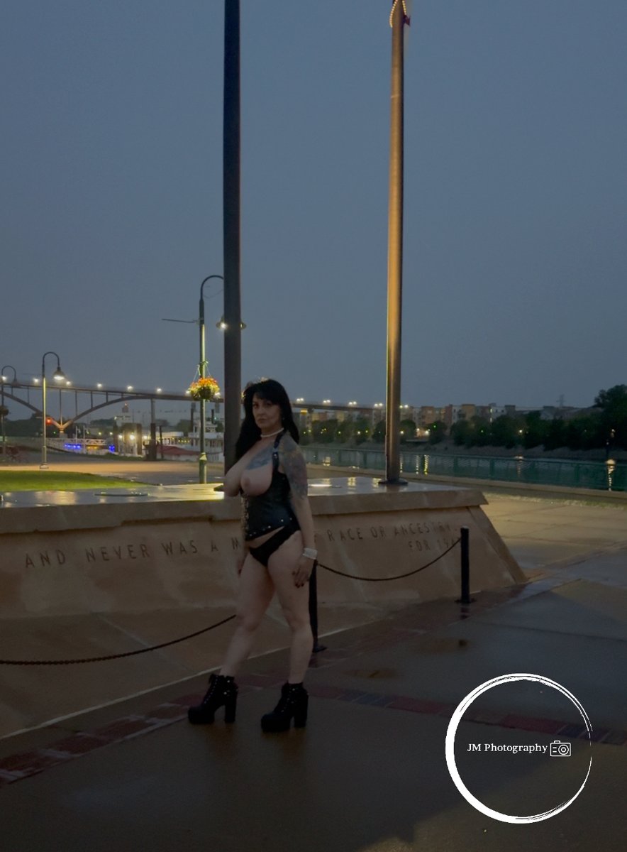 uncoupledhot666's tweet photo. want to spend some time with me?
https://t.co/IezBqYyQhK
#dateme #dateminneapolis #dateminnesota #COMPANION https://t.co/TIIhYCpIoV