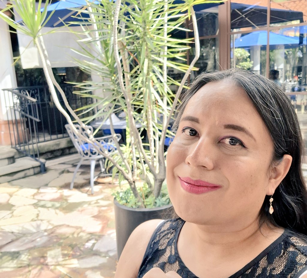 mx_wanda's tweet image. Un día tranquilo,  vamos a desayunar con calma, para afrontar la tormenta que se acerca!!!
🏳️‍⚧️💗🥰💗🥰🏳️‍⚧️