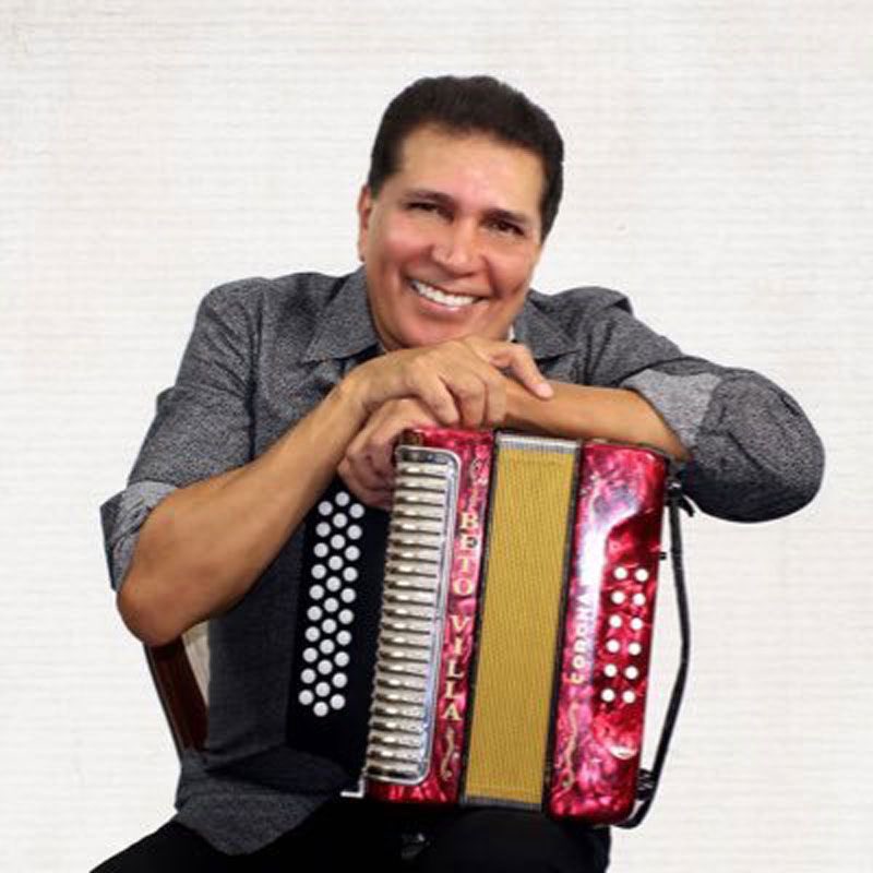 Intervallenato's tweet photo. El rey vallenato @BetoVilla regresará a los estudios de grabación después de 10 años para #lanzar un nuevo sencillo al lado del cantante Edwin Escorcia. https://t.co/uWHfEjREbY https://t.co/32E5Bii9K1