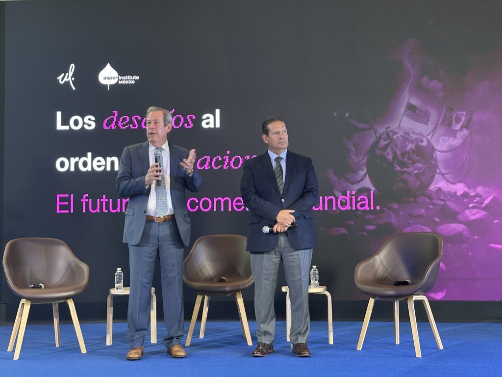 UL (@udelalibertad) on Twitter photo ¡Comenzamos la Jornada “Los desafíos al orden institucional: El futuro del comercio mundial”!
Nos da la bienvenida nuestro Rector <a href="/DiazCuervo/">Jorge C. Díaz Cuervo</a> y <a href="/enriqueberruga/">Enrique Berruga</a>, Director General de <a href="/AspenMexico/">Aspen Institute México</a>.
🔴En Vivo🔴 youtube.com/live/cI4rH-IG3… ¡Comenzamos la Jornada “Los desafíos al orden institucional: El futuro del comercio mundial”!
Nos da la bienvenida nuestro Rector <a href="/DiazCuervo/">Jorge C. Díaz Cuervo</a> y <a href="/enriqueberruga/">Enrique Berruga</a>, Director General de <a href="/AspenMexico/">Aspen Institute México</a>.
🔴En Vivo🔴 youtube.com/live/cI4rH-IG3…