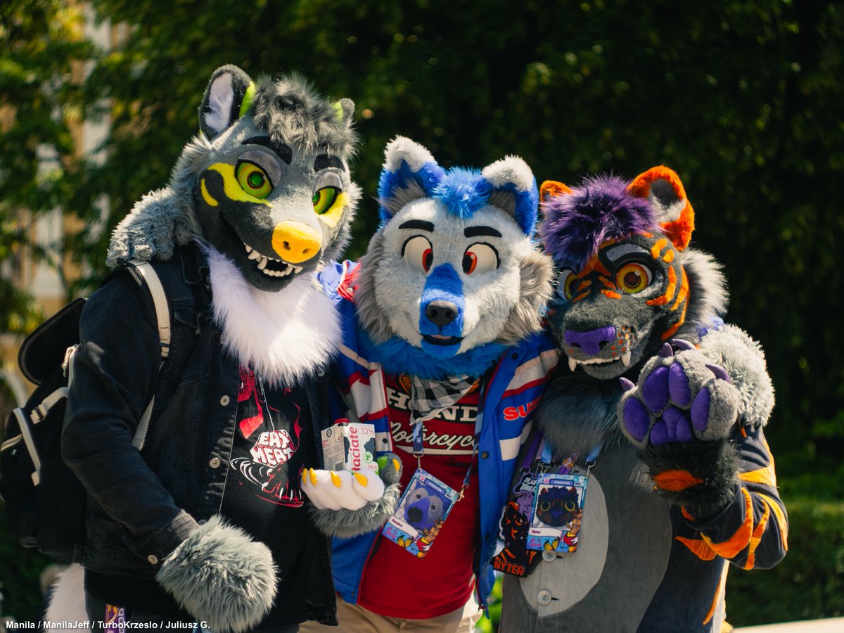 WFW 2025 
📸by <a href="/manila_jeff/">Manila</a> 
🦡: <a href="/darmetus/">Darmetus</a>, 🐕 : me,  🐅: <a href="/NyterFluffTiger/">Nyter</a>