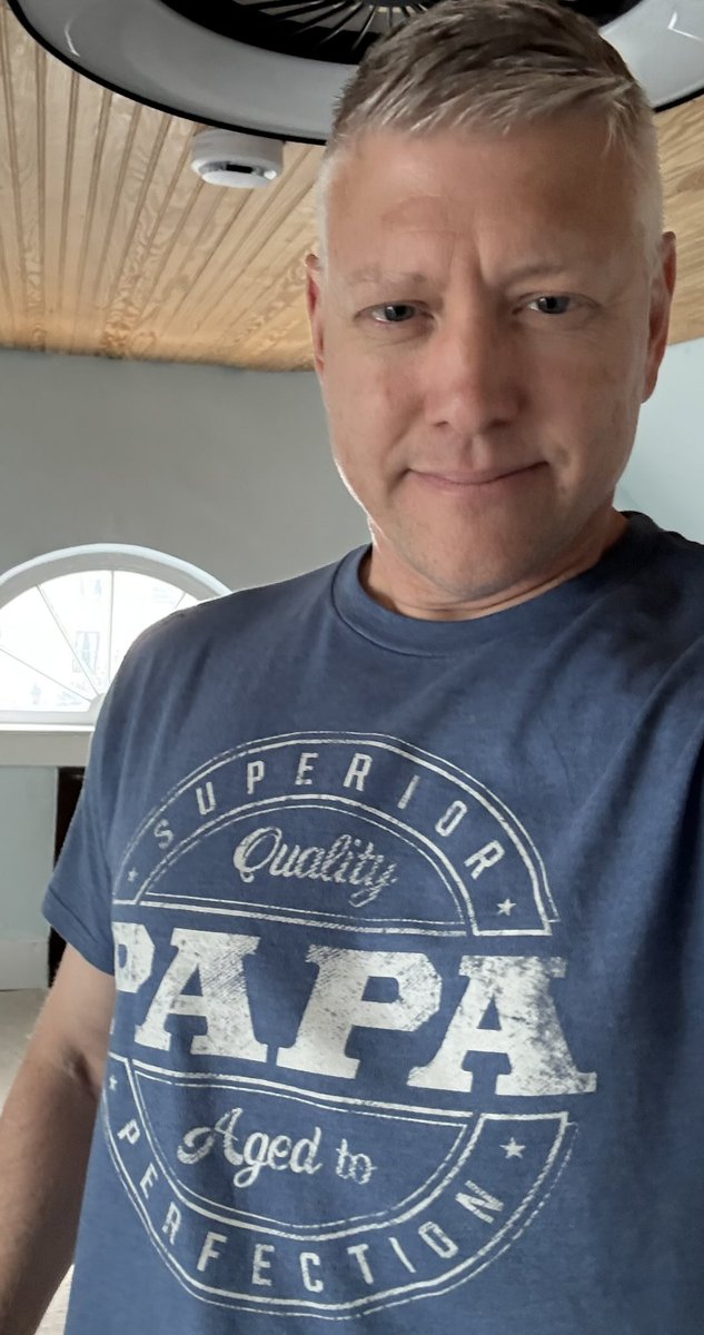 TomWillisWV's tweet image. I guess if your 19 year-old daughter buys you a shirt like this for Father’s Day, you’re doing all right. 😊