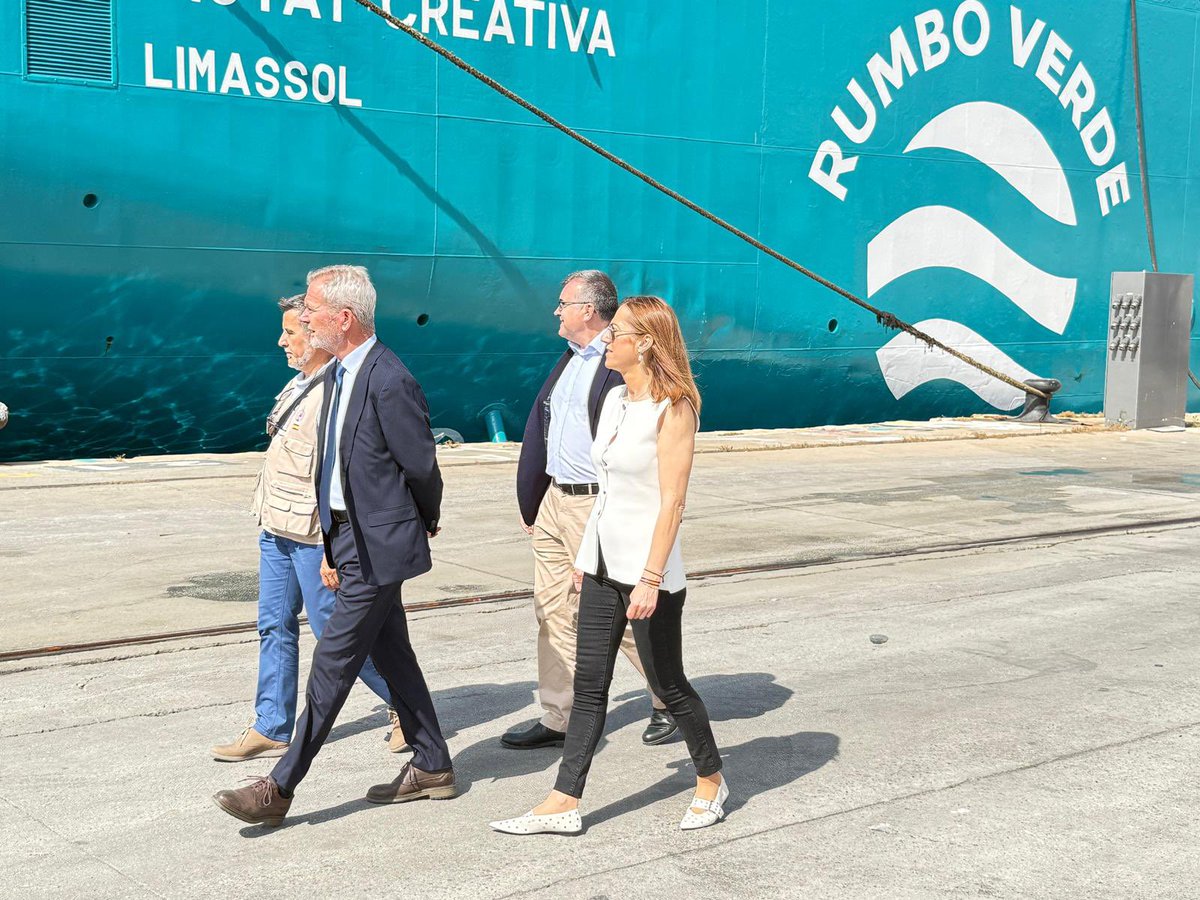 puertodemotril's tweet image. La directora general de Protección Civil, Virginia Barcones, ha visitado esta mañana el @puertodemotril para conocer de primera mano la operativa puesta en marcha por el inicio de la Operación Paso del Estrecho 2025.
#20aniversarioapm ⚓️🛳️🚢