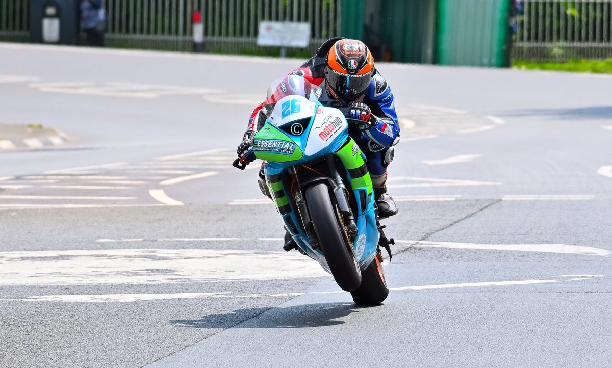 <a href="/SamWest62/">Sam West #62</a> at Braddan Bridge during the 2025 Isle of Man Supersport TT Race 2🇮🇲 #TT2025 #IOMTT104 <a href="/MotohubUk/">MotohubUK</a> #WheelieWednesday