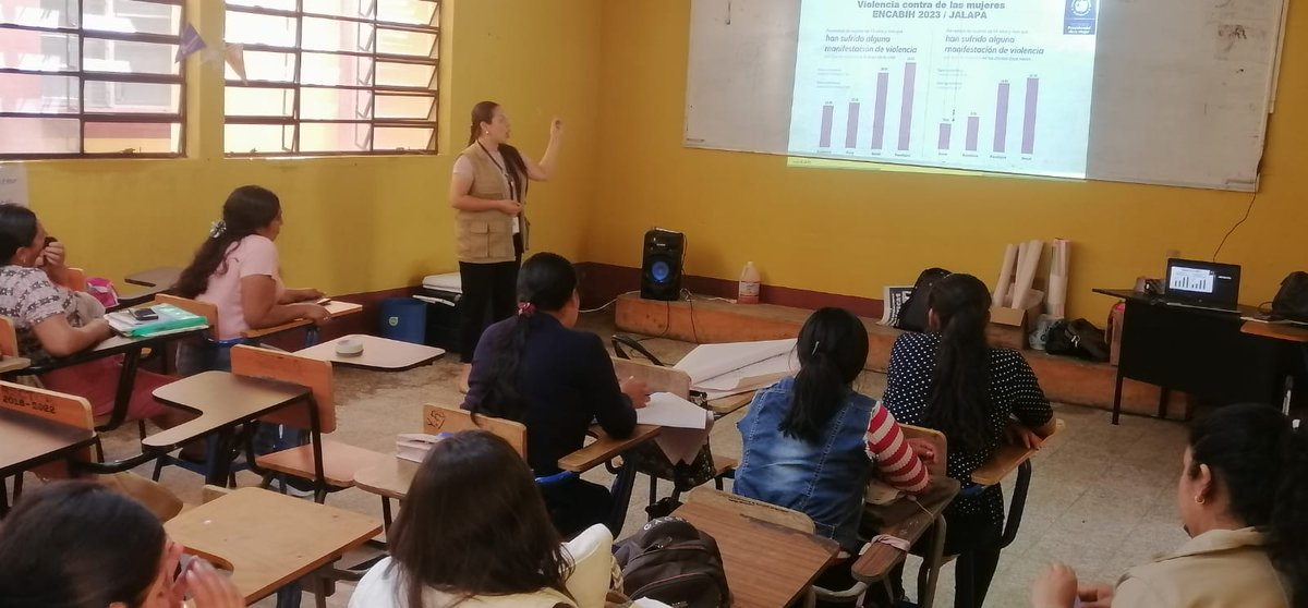 #SepremEnTerritorio en #Jalapa participó en la capacitación “Prevención de la violencia contra la mujer para el desarrollo integral de la familia”, convocada por #CONALFA.

🟣 Se fortalecieron conocimientos del personal alfabetizador sobre derechos, marco legal y prevención.