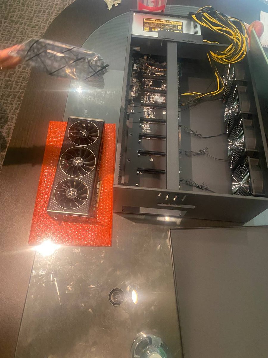 Every day, a little more progress. 💪
Airflow systems are expanding, rigs are humming, and we’re gearing up for full-scale operation. The start is near. #bits