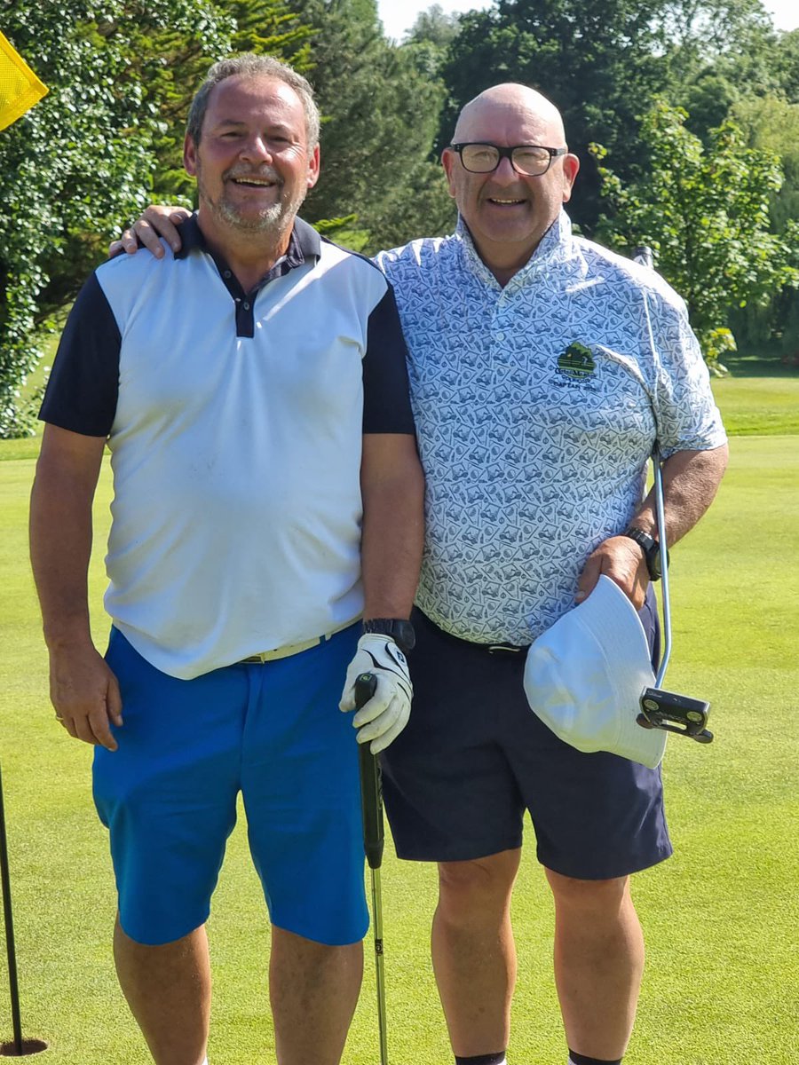Massive congratulations to Scott Tovey on completing the 72 hole golf challenge, big thanks to Mr Captain Max Samuels for volunteering to help ! 

justgiving.com/page/scott-tov…