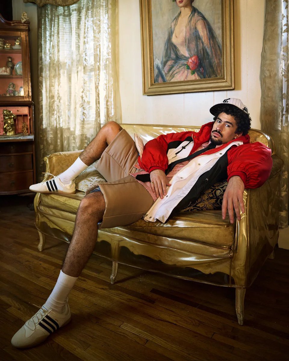 #BadBunny para Variety: “No soy médico ni profesor. No tengo que levantarme a las 5 a. m. para poner cemento en una carretera. Mi trabajo es cantar, y aunque tiene sacrificios, me parece una tontería quejarme de eso”.