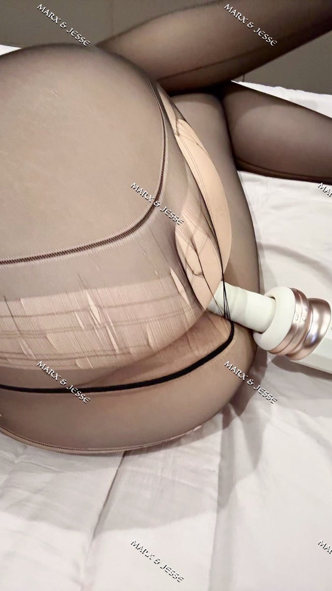 最近准备搞个活动 随机抽粉丝送Jesse原味丝袜和内裤，收到后要录射在上面的视频（粉丝里有刚高考完的优先，其次男大）

从评论转发里随机抽 活动持续一个月

@wqganenshi_ 
@tbzt2024 
@007share 
@Mon_001K 
@Hexiansheng0031 https://t.co/DHPOQLb36s