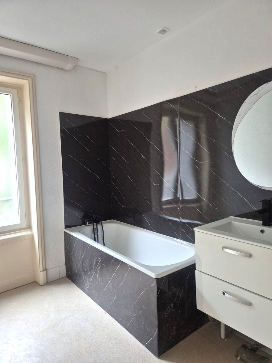 Projet clé en main de Mathilde :

📍Ville de 17 000 habitants dans la région AURA

- Immeuble de 4 T2
- Coût total du projet : 136 000€
- Loyers pour les 4 lots : 1300€/mois
- Location nue
- Plus value latente : 20 000€

📈 Rendement brut : 11,5%
📊TRI : 26%.