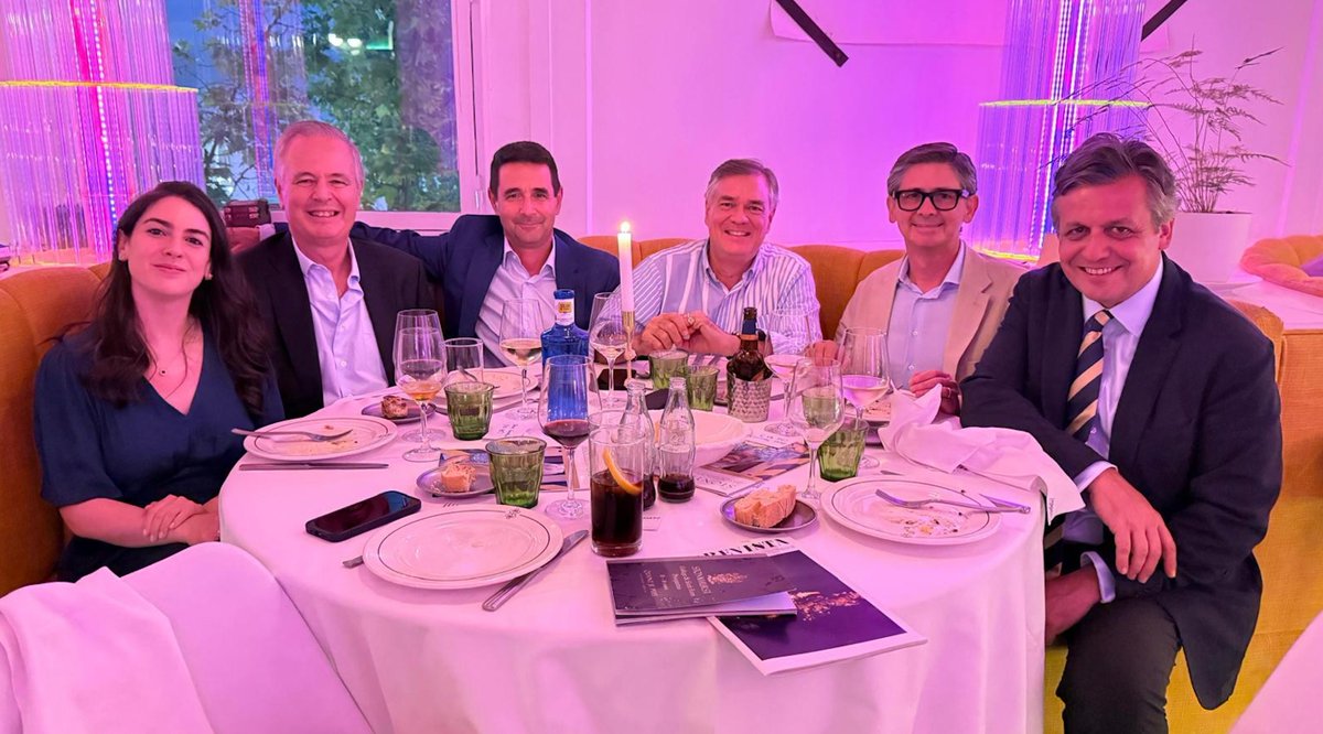BritishSpanishSociet (@britishspanish) on Twitter photo Congratulations to <a href="/BritishSpanish/">BritishSpanishSociet</a> trustees Jimmy Burns Marañón and Brian Douglas, and our supporters Stonyhurst on their exclusive alumni dinner last night at ABCSerrano in Madrid. Congratulations to <a href="/BritishSpanish/">BritishSpanishSociet</a> trustees Jimmy Burns Marañón and Brian Douglas, and our supporters Stonyhurst on their exclusive alumni dinner last night at ABCSerrano in Madrid.