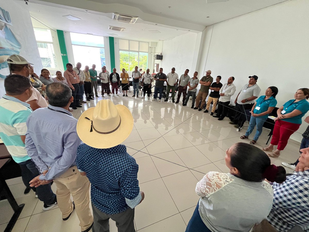 ADELLaUnion's tweet image. Este día estamos llevando a cabo el taller de “Diagnóstico participativo con actores locales de La Unión” en el marco del proyecto PARES que financia @UEenElSalvador el Programa de las Naciones Unidas para el Medio Ambiente PNUMA, con el apoyo técnico de @CATIEOficial