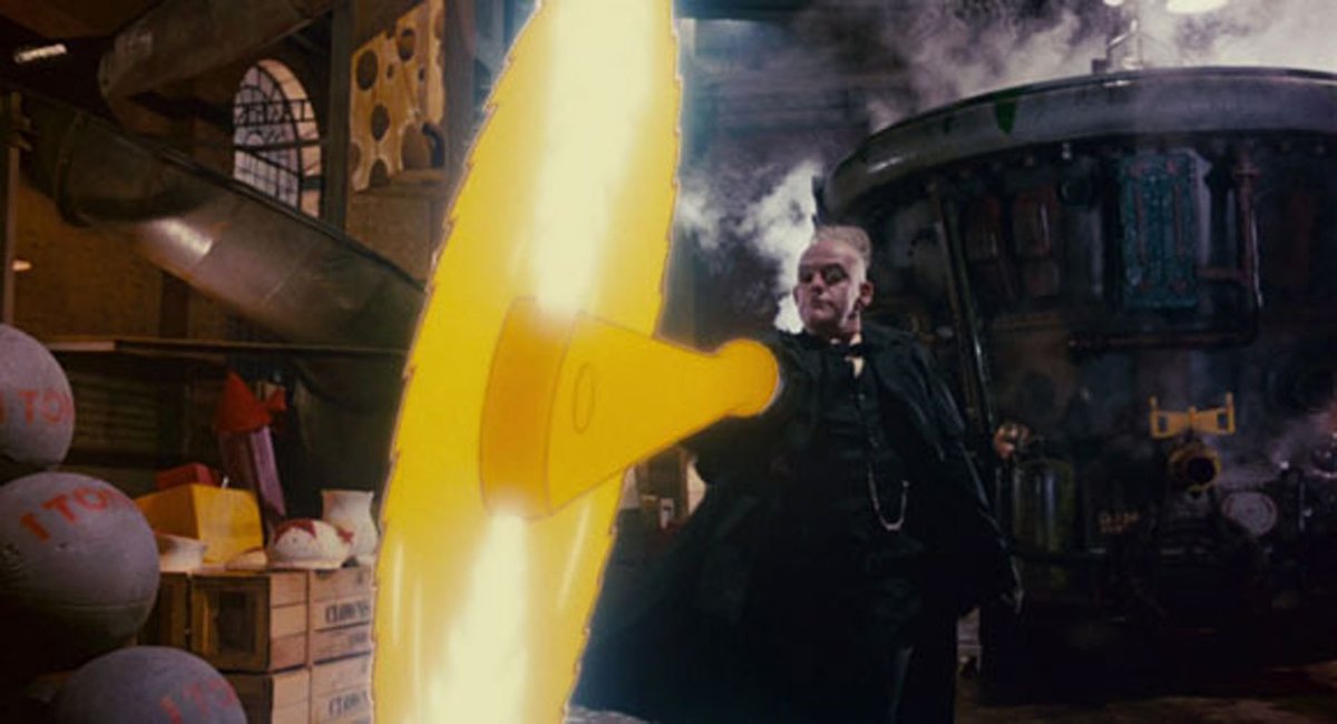 The other day, my five-year-old son and I were watching Who Framed Roger Rabbit. During the scene where Judge Doom tries to cut Eddie with the arm chainsaw, Atlas turned to me and said, “Daddy, this is just like The Pit and the Pendulum.”

I couldn’t have been prouder. 🥹