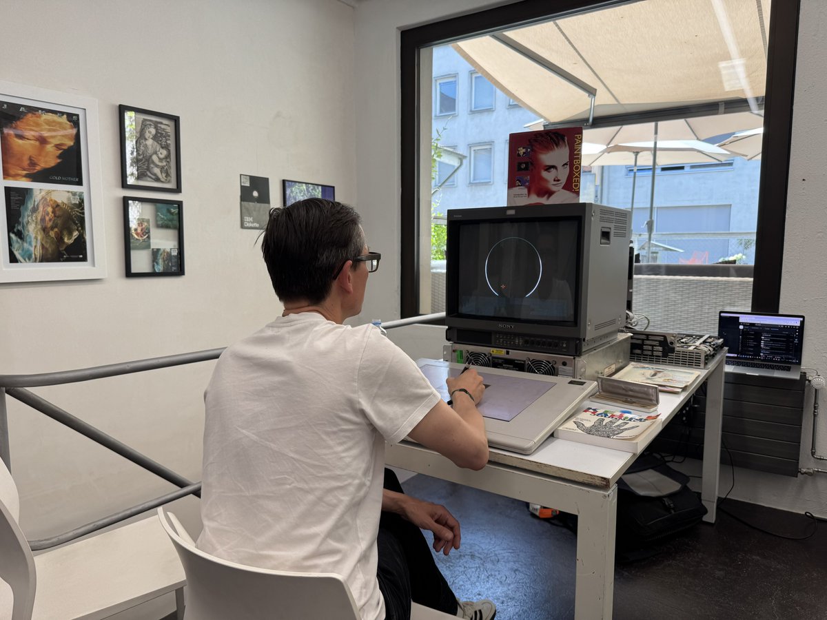 Rob | Rdtothemoon (@rdtothemoon) on Twitter photo Hereβs <a href="/quasimondo/">Mario Klingemannπ§π¦</a> tinkering with the <a href="/paintboxed1981/">Paintboxed</a> during the exhibition earlier. Hereβs <a href="/quasimondo/">Mario Klingemannπ§π¦</a> tinkering with the <a href="/paintboxed1981/">Paintboxed</a> during the exhibition earlier.