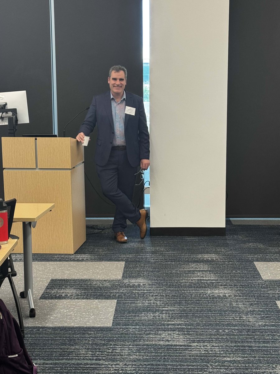 TambarLab's tweet image. We enjoyed hosting our friend Joe Fox @FoxGroupUD @UDelaware for a seminar during our joint 2025 Chemistry-Biology Interface T32 Symposium between @UTSWMedCenter and @UMich! Thanks Grad student Lauren Duncan @ledwards31 for organizing the event.