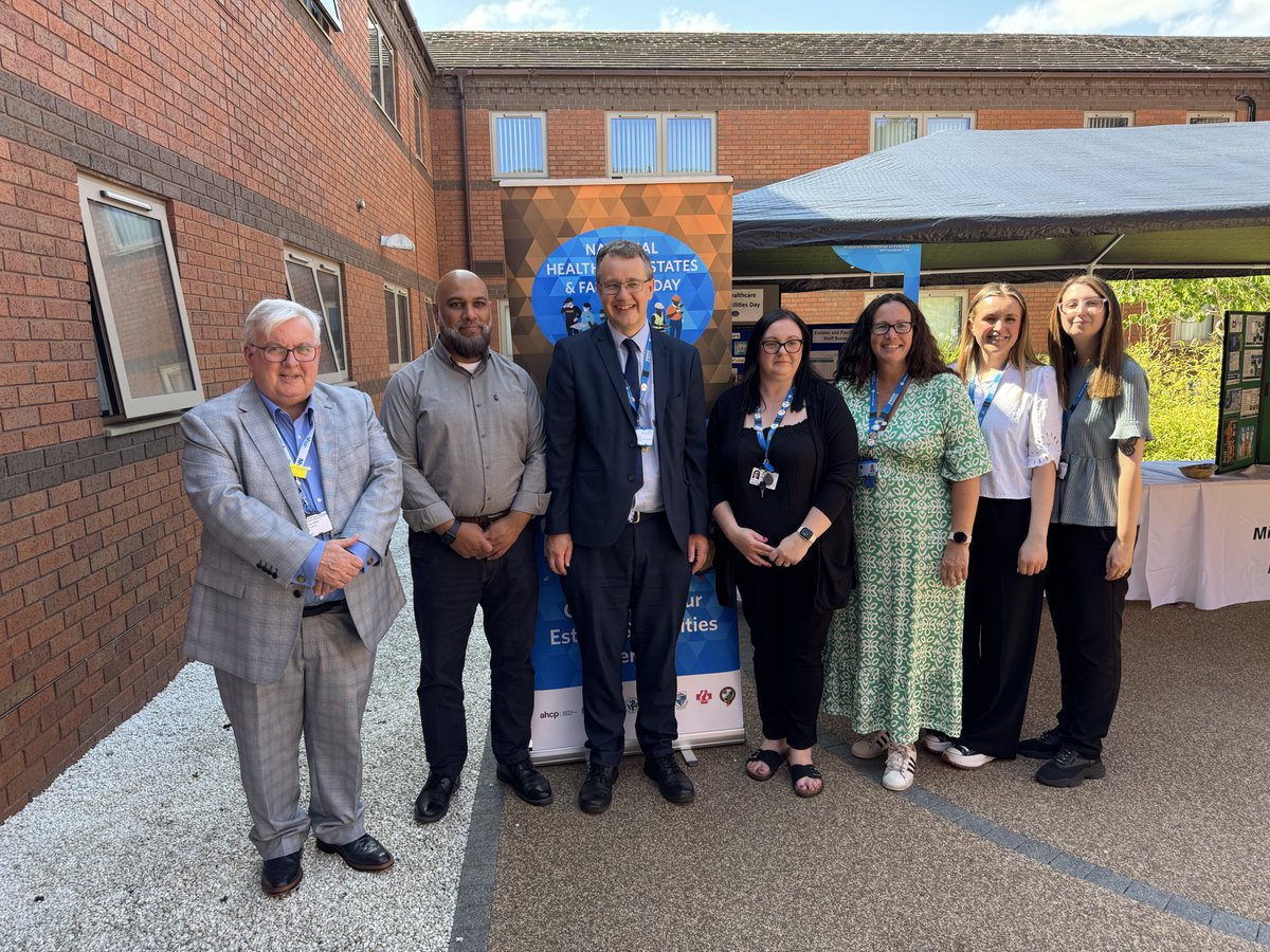 NeilCarrMPFT's tweet image. Celebrating national healthcare estates and facilities day with our fantastic team @MPFTFE