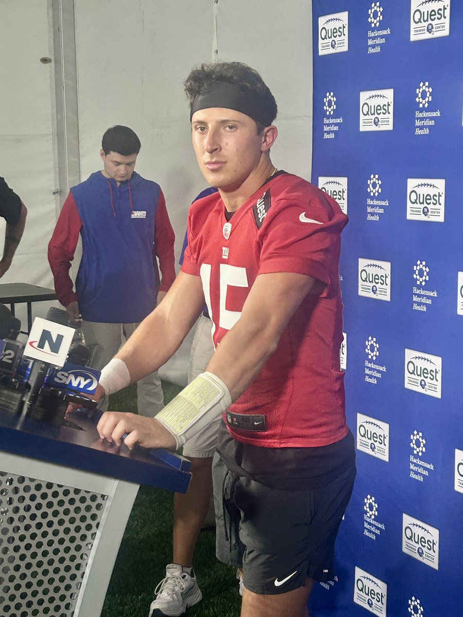 Tommy DeVito asked if he still sees a future in NY.  Limited reps as 4th QB this spring. 

“For sure. The plan has always been to be here, especially when I was a rookie. Trying to continue that for as long as possible.”