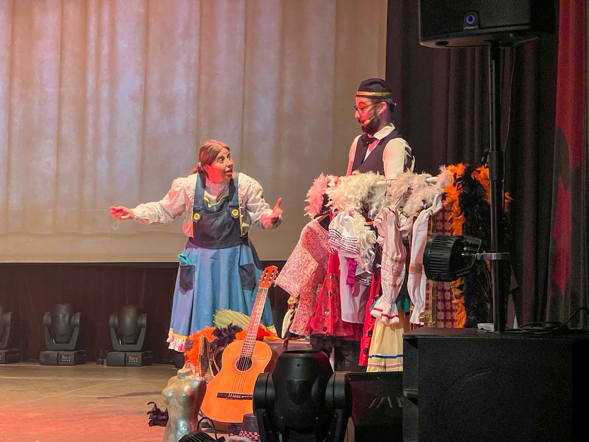 🎭 El sábado vivimos una tarde mágica con Los Guardianes del Escenario, junto a PlaTEA.
Una función dedicada a Francisco Burón, iluminada por sus compañeros con emoción y entrega 🤍
Gracias por recordarnos que la magia del teatro nunca muere 🪄✨
#PlaTEA #Autismo #Inclusión