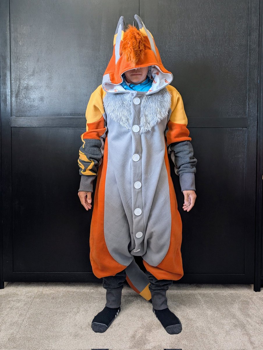 DizzignerClub's tweet image. Finished kigu for @ferricfox