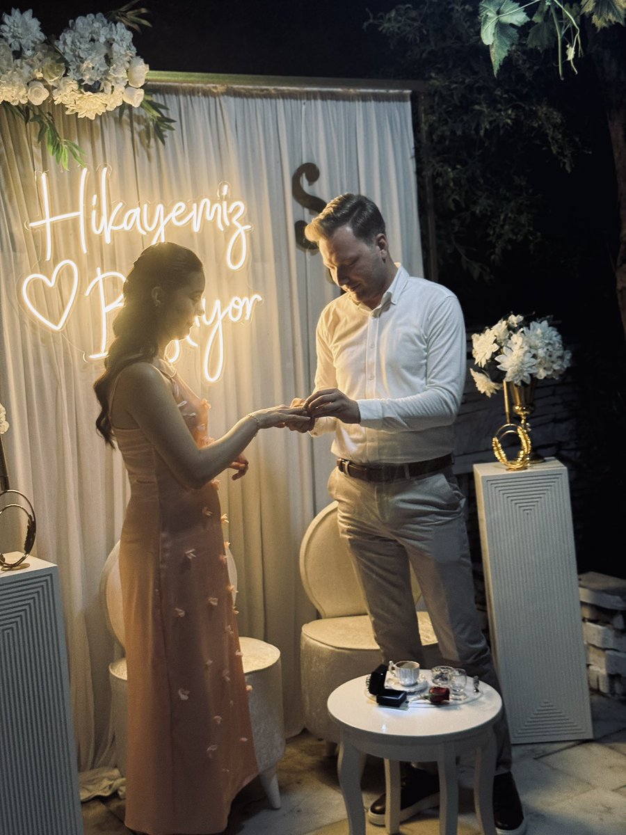 Serapoztrk03's tweet photo. 🤭💍 🥹🤍 https://t.co/PU0GCiGm9W