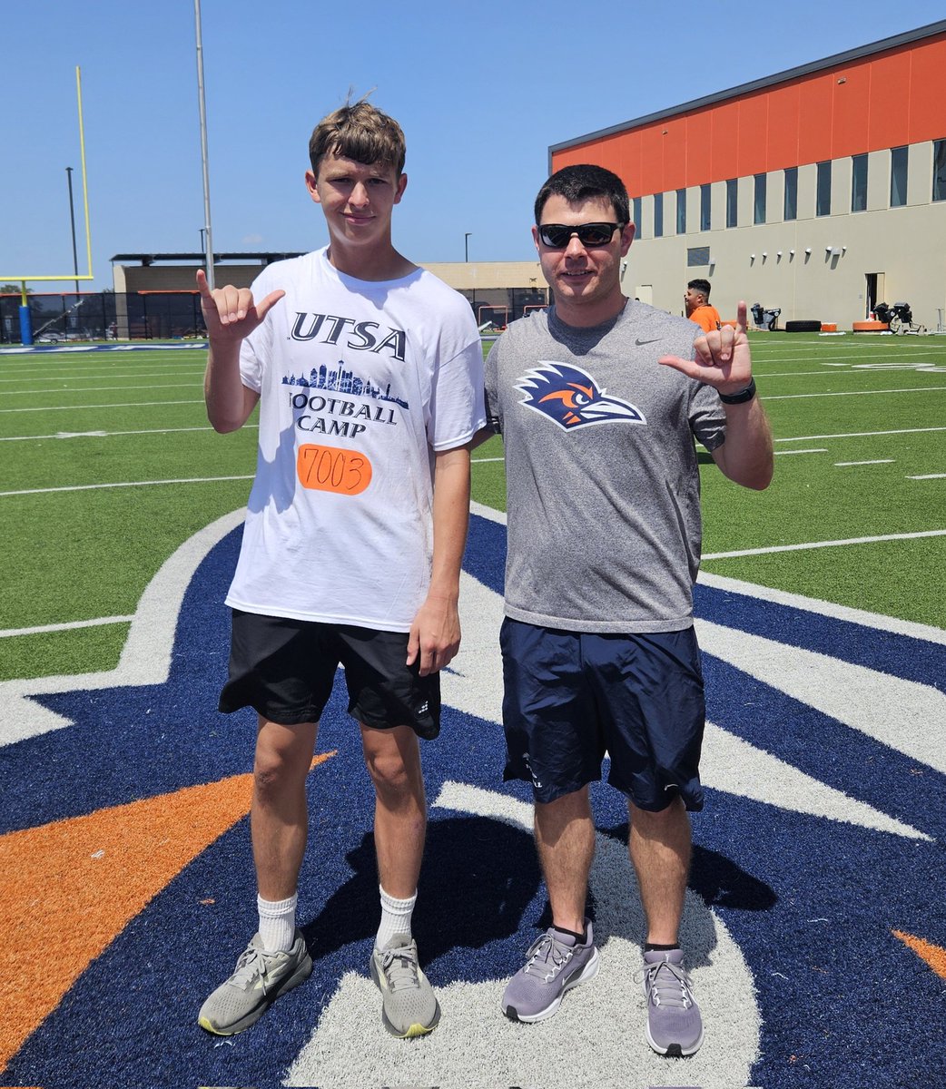 Thanks again <a href="/CoachBrownUTSA/">Coach Zach Brown</a> and <a href="/coachbutsa/">Bonner Bordelon</a>. A great camp today.  Made it 3 rounds on field goal charting and best kick off was 63 yards, 3.84 ht. Birds up!