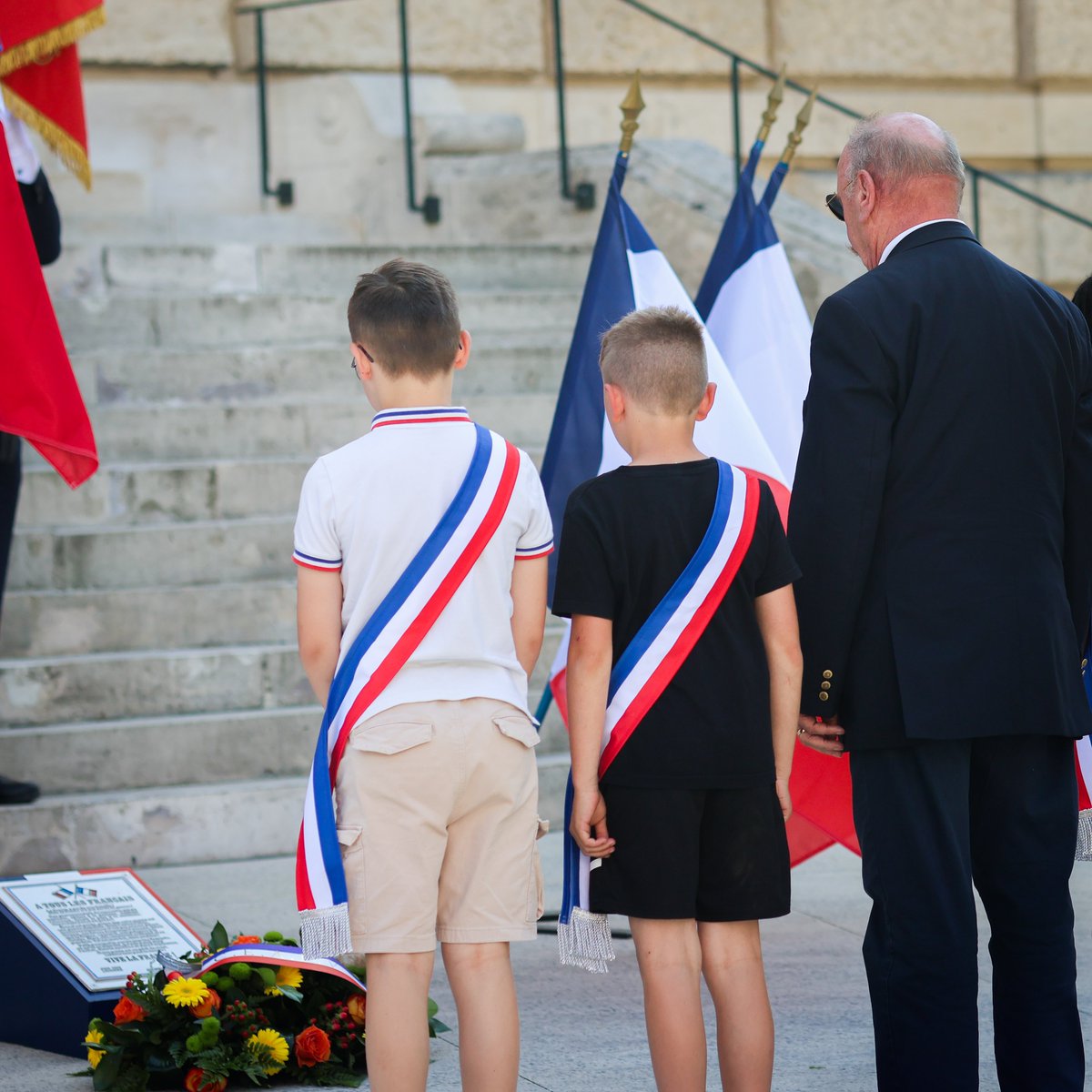 📸 Retour en images sur la commémoration du 85e anniversaire de l'Appel Historique du Général De Gaulle, qui s'est tenue aujourd'hui en présence des élus de la ville, des représentants des associations patriotiques, Vernonnais et représentants des corps constitués
